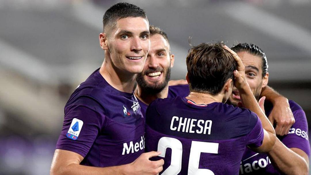 Nikola Milenkovic esulta con i compagni. Ansa